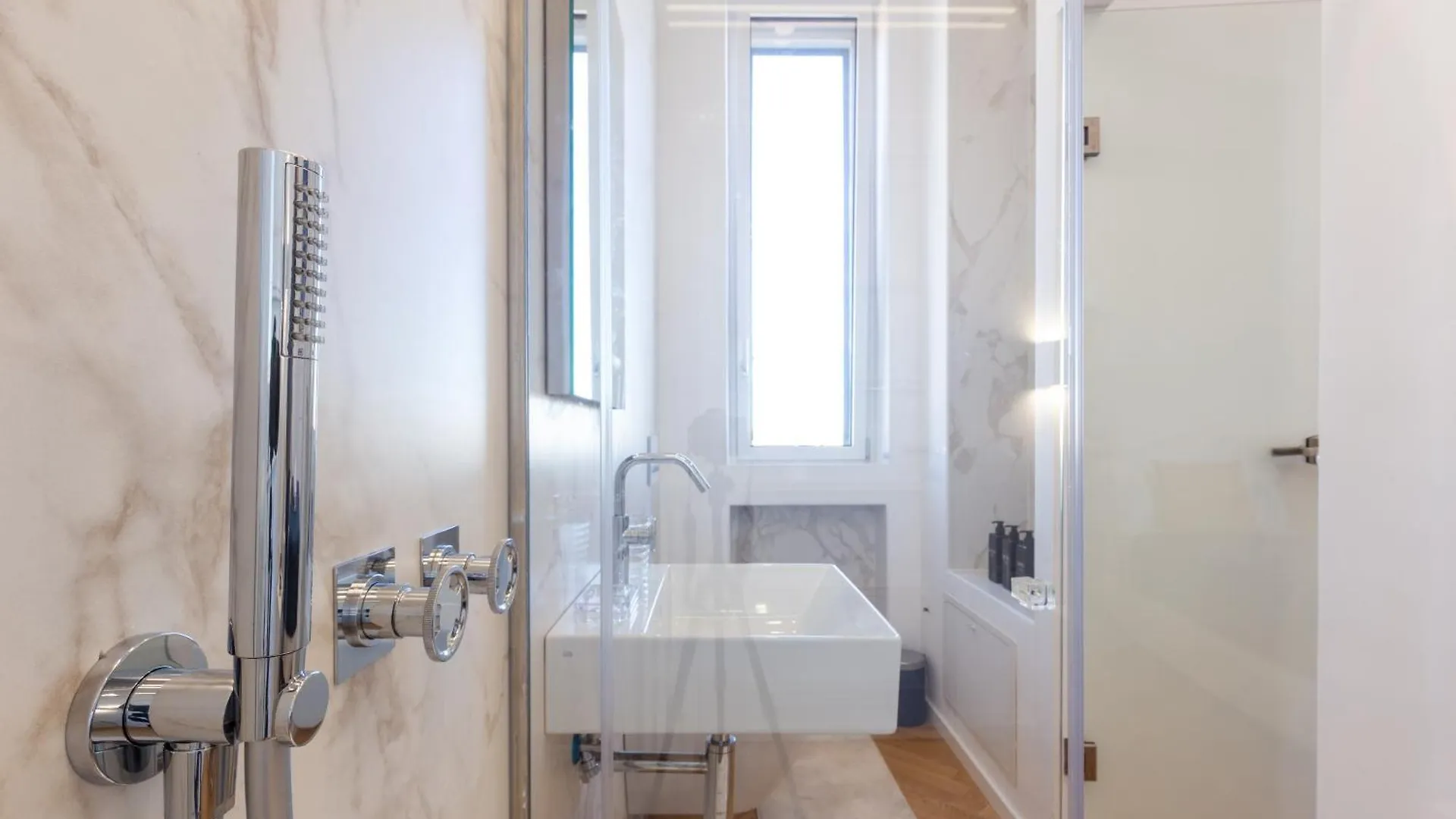 Adventura Penthouse Apartment Rome