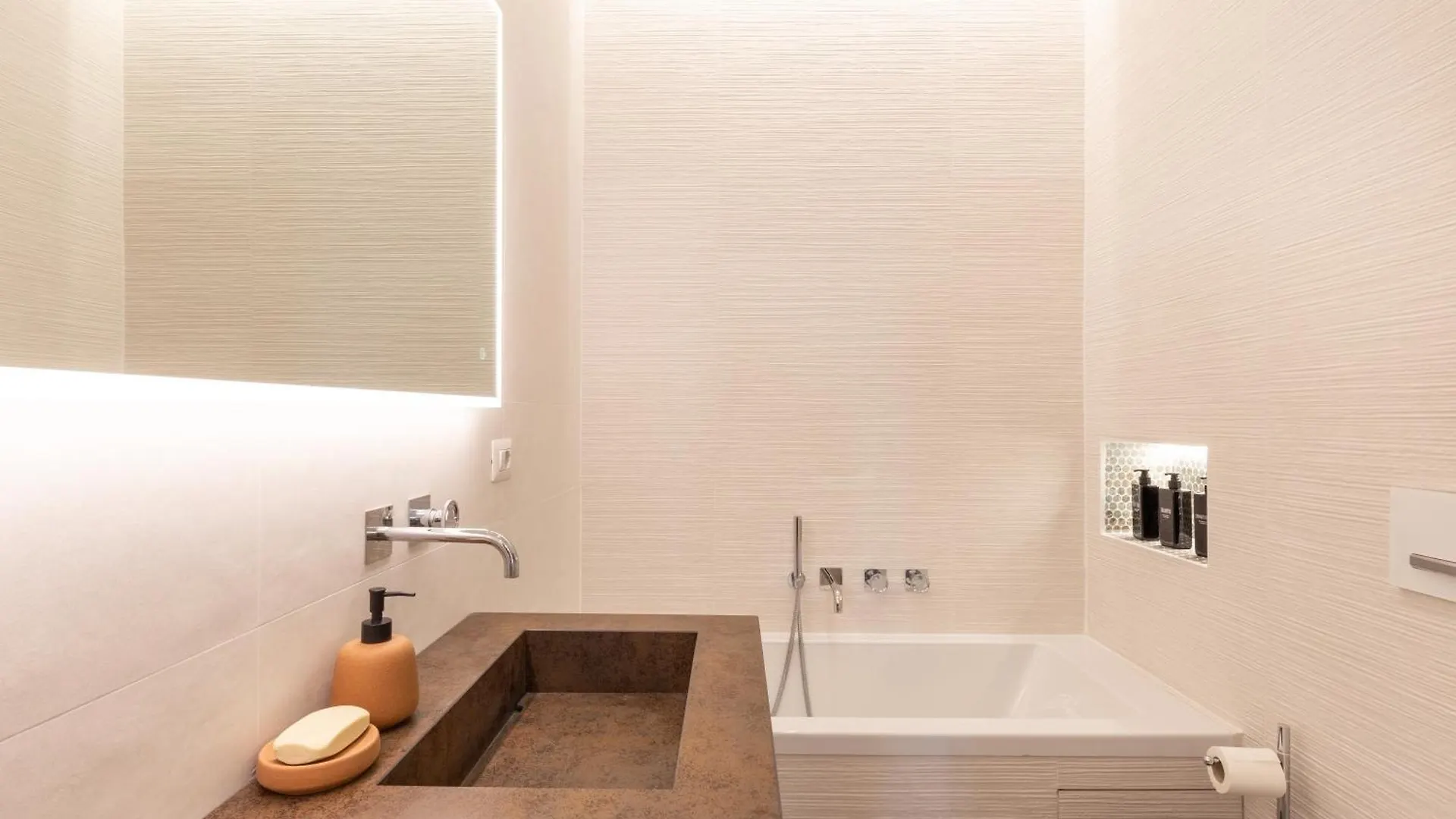 Adventura Penthouse Apartment Rome