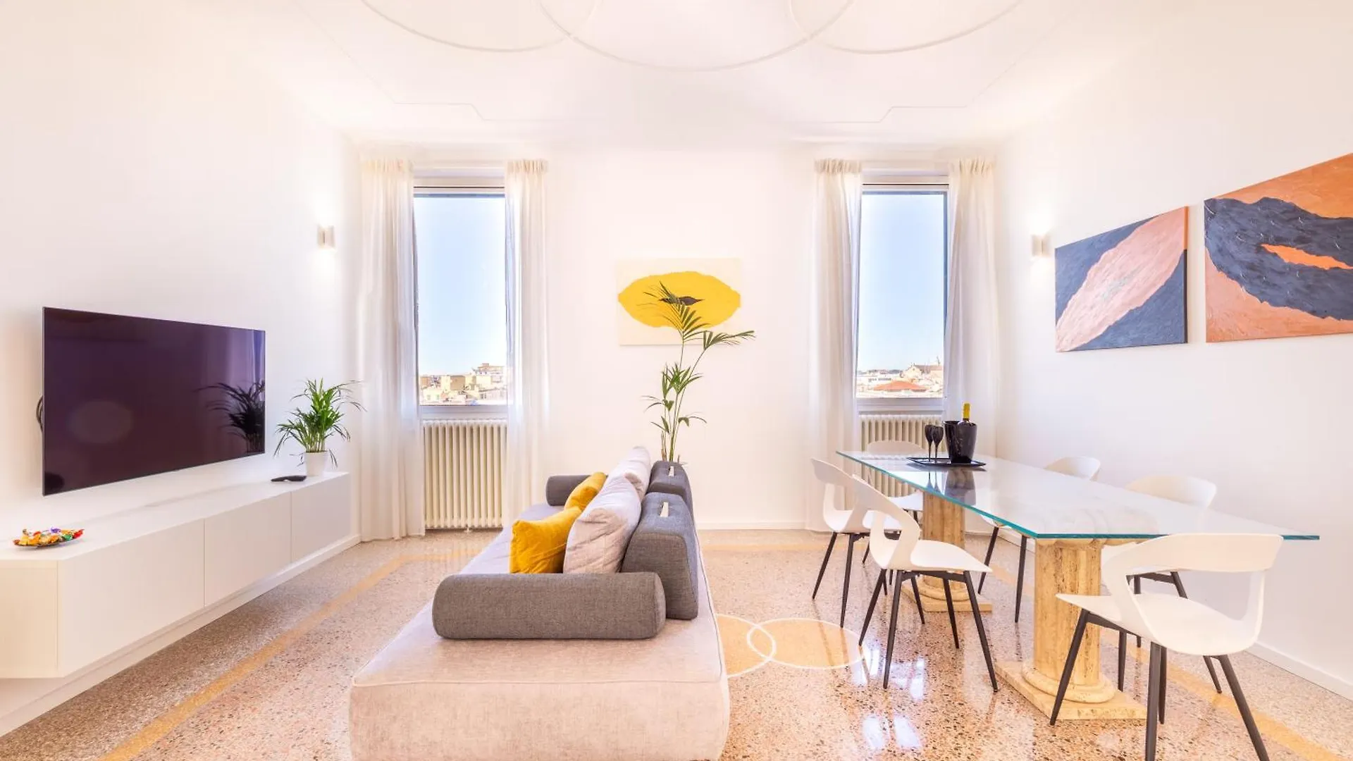 Adventura Penthouse Apartment Rome
